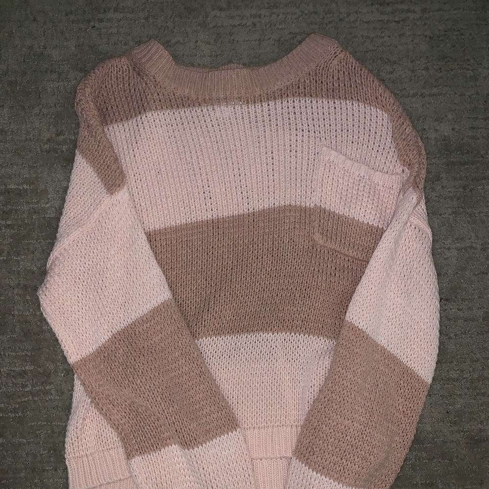 American Eagle sweater